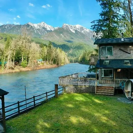 Riverfront Retreat Hot Tub Sauna Yard Gazebo And Views Gold Bar Exterior photo